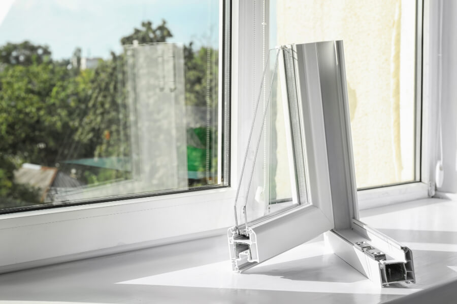 Kaip pasirinkti plastikinius langus: patarimai namų savininkams